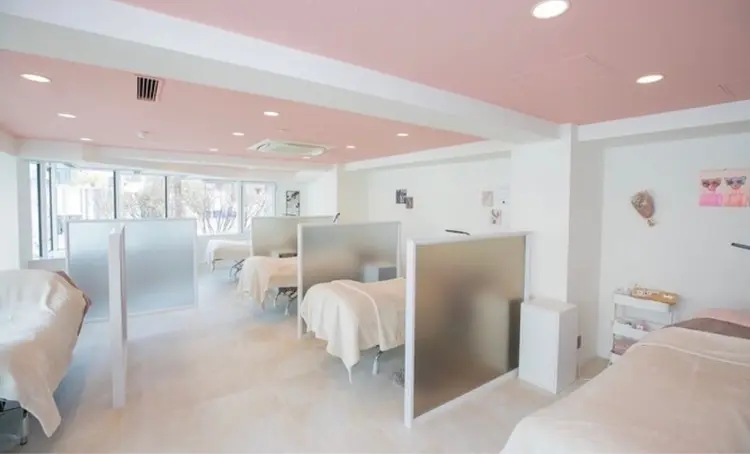 Eye beauty salon 目彩の内観・外観2