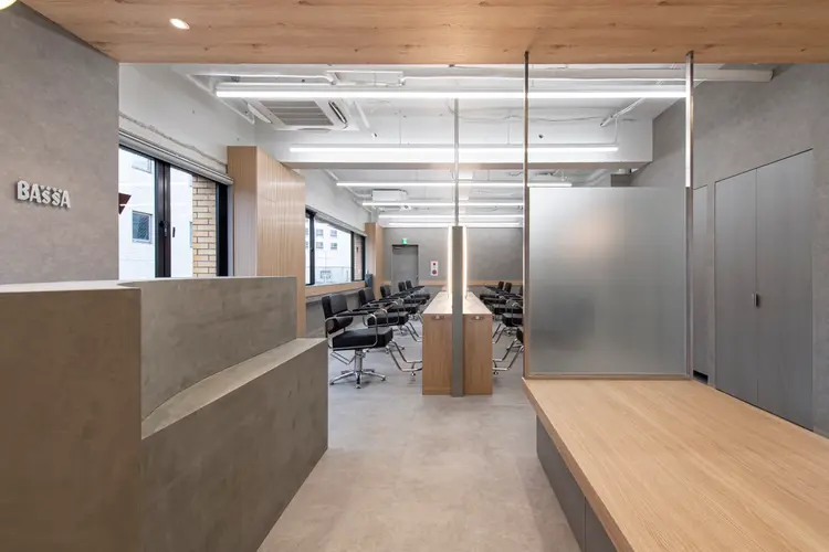 BASSA立川店の内観・外観2