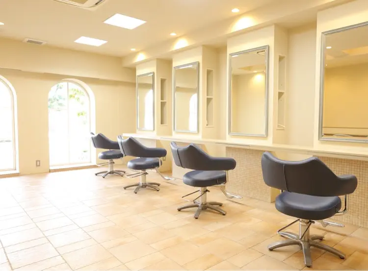 アトリエMIHO 高槻店の内観・外観3