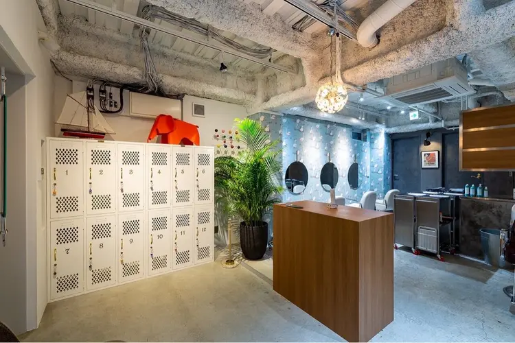 threeの内観・外観2