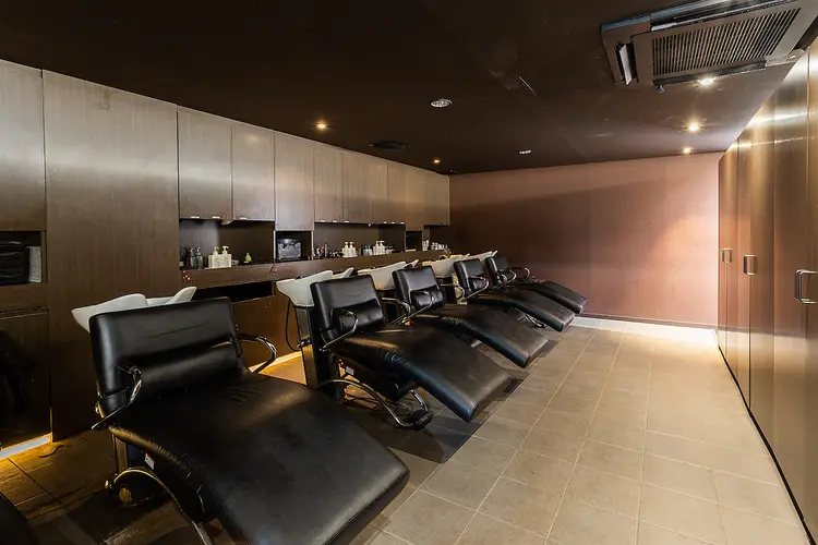 ZEST bisの内観・外観2