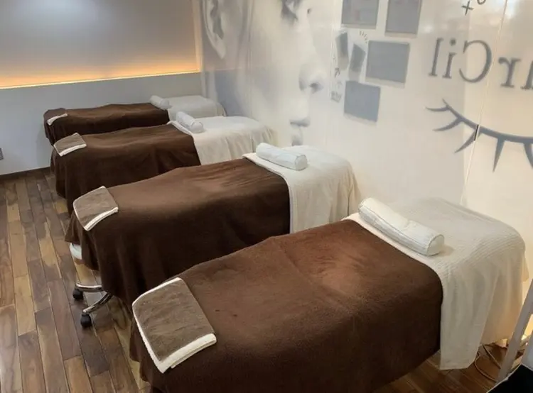 SourCil立川店の内観・外観1