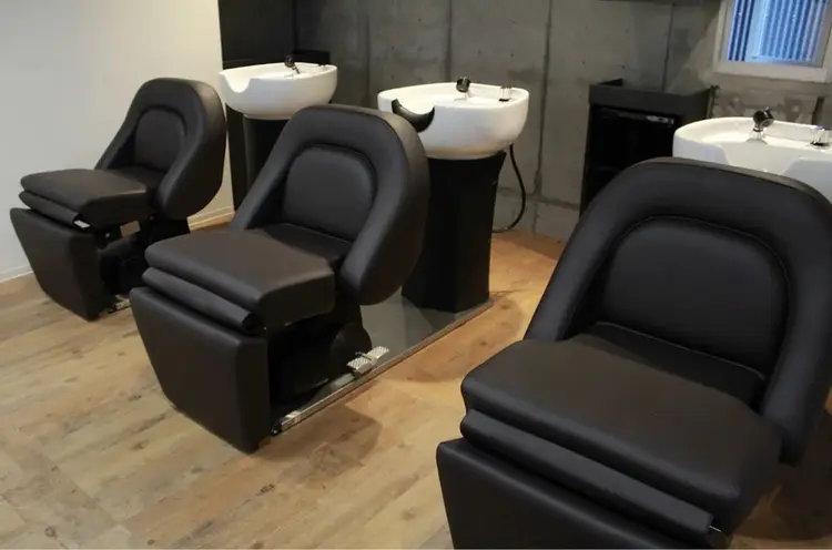 MENS HAIR SHOP Good  Place&thingの内観・外観3