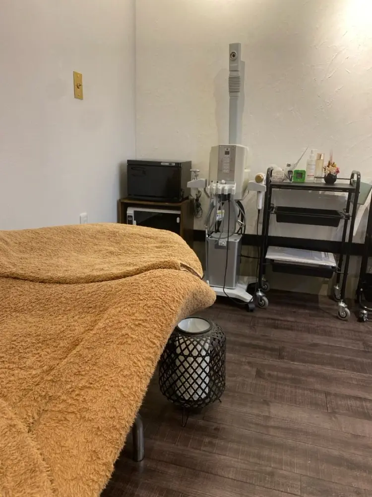 メナードフェイシャルサロン稲沢駅西店の内観・外観2