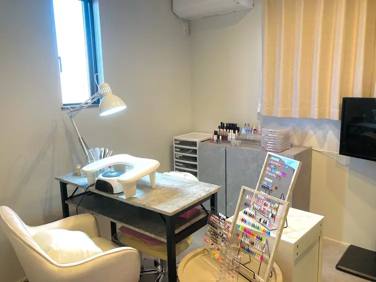 leo nailの内観・外観1