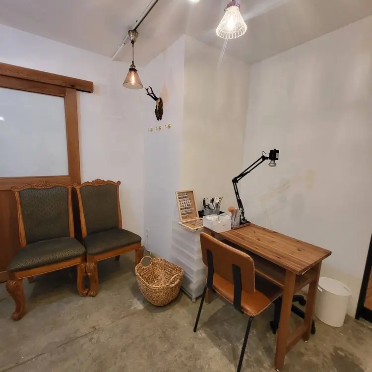 Nes.nailの内観・外観2