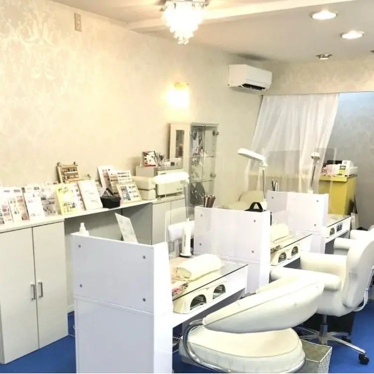 ネイルサロンTinker Bellの内観・外観1