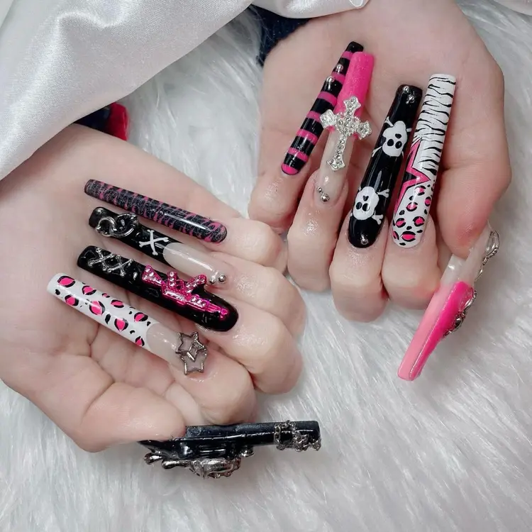 Queen Nail Salonの内観・外観3