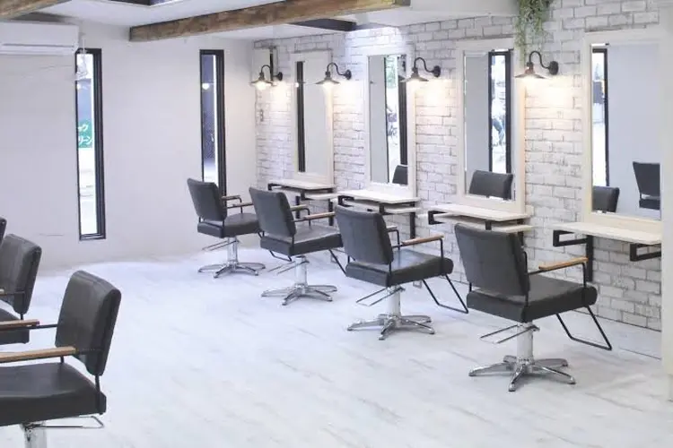 elde 9's HAIR STANDの内観・外観2