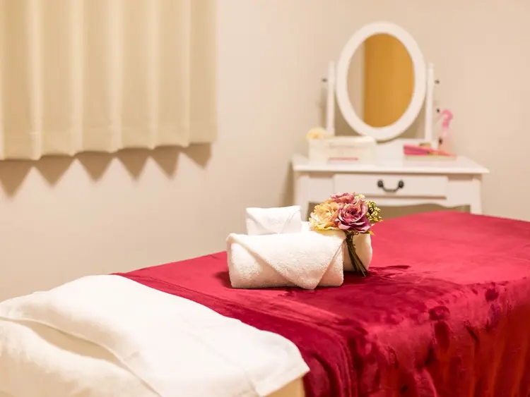 小顔・デトックスリンパ専門サロンRadiant Muse (ラディアントミューズ)の内観・外観1