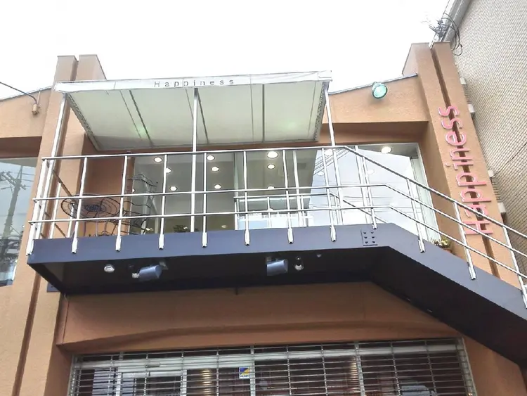 Happiness西大寺店の内観・外観2