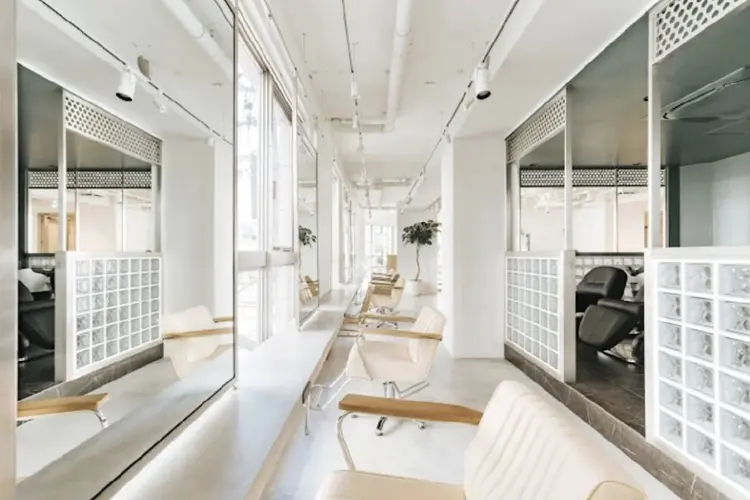 FILMS 柏の内観・外観1