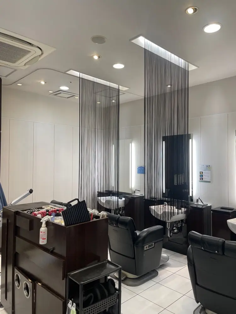 HAIR&GROOMING YOSHIZAWA Inc.の内観・外観1