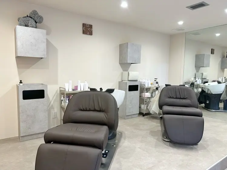 hair design BRATの内観・外観3