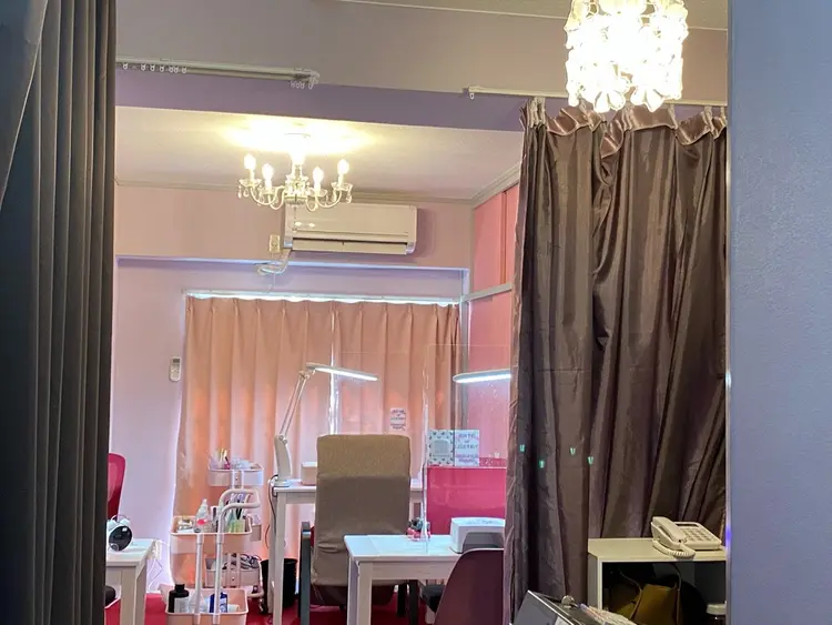 ベッドスパ専門　MiNTY 新宿西口店の内観・外観1