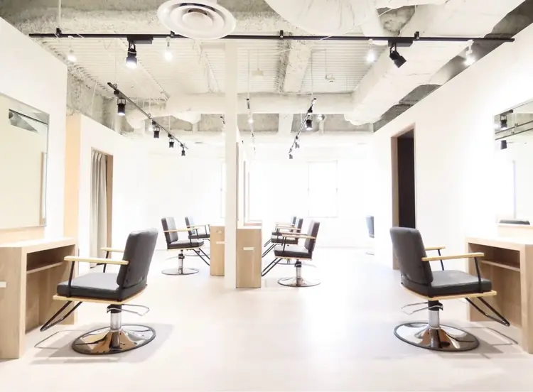 ZEEN札幌店の内観・外観1