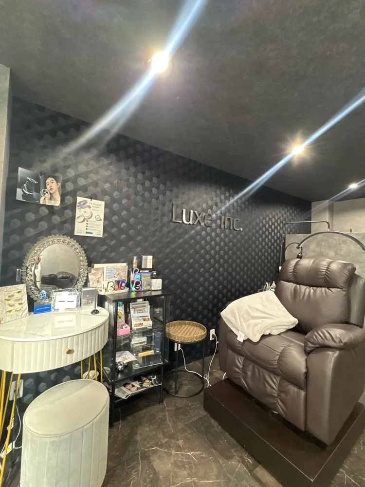 サロン・ド・エクラの内観・外観1