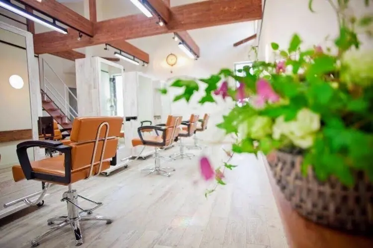 EXCIA金沢店の内観・外観2