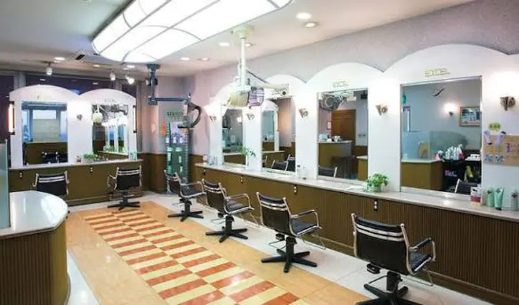 エクセル横浜西口店の内観・外観2