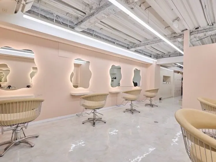 YOLO 渋谷の内観・外観1