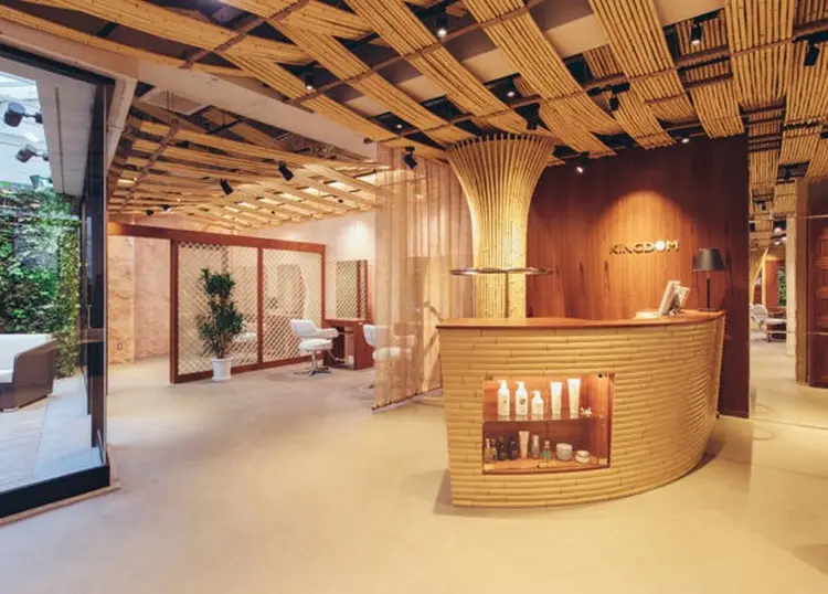 kingdom青山店の内観・外観1