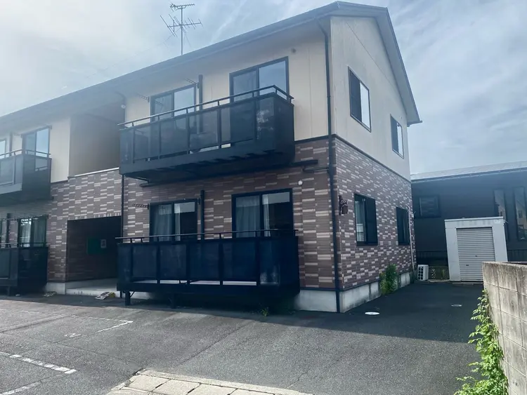 REBYNAの内観・外観1