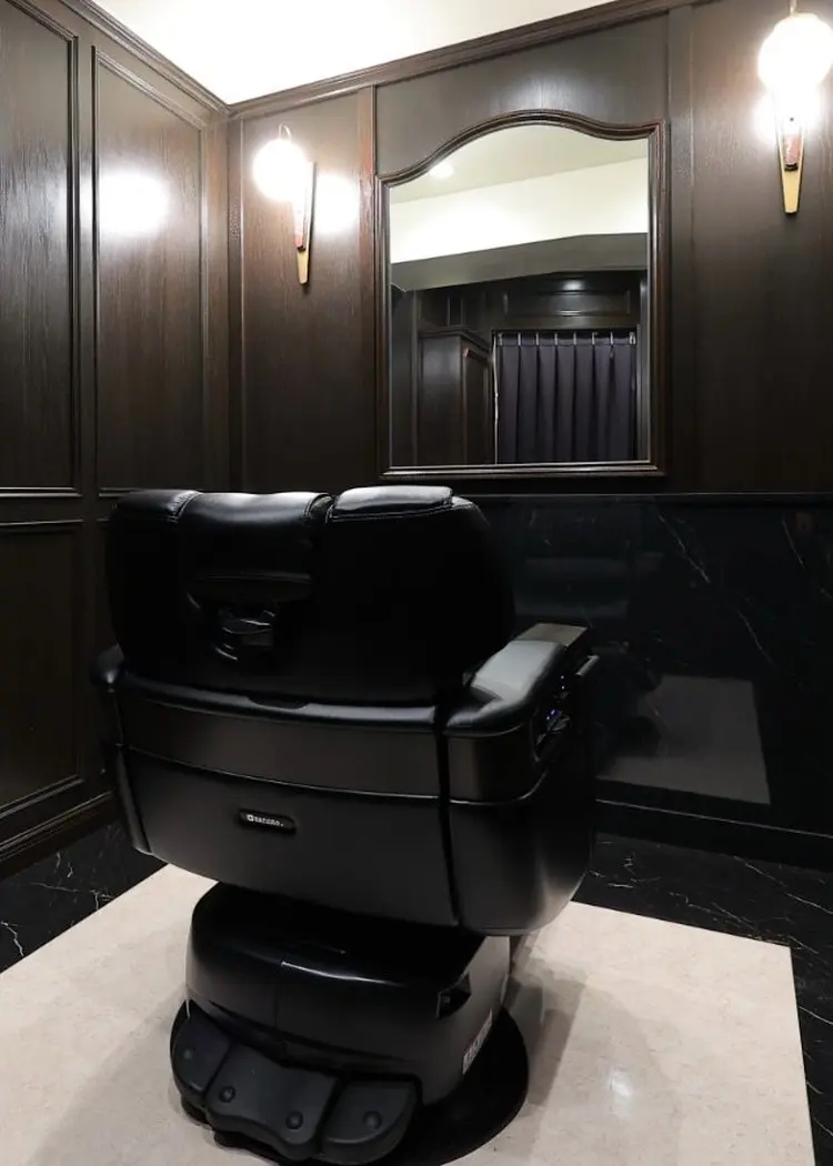 Million Bucks barber shopの内観・外観2