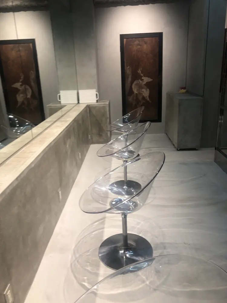 Rock 'n' Roll Gamesの内観・外観1