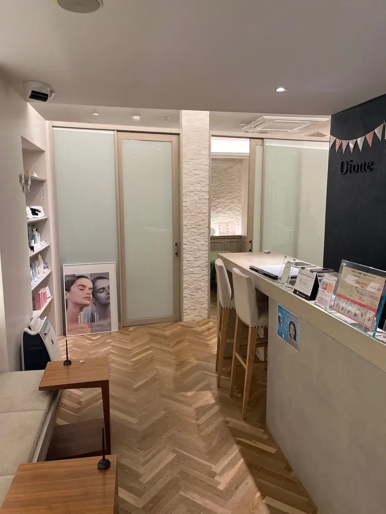 MOREB'Sの内観・外観3