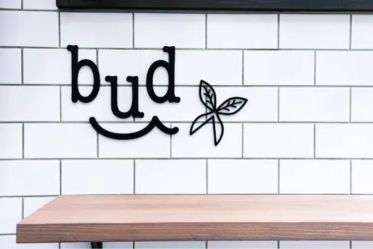 budの内観・外観2