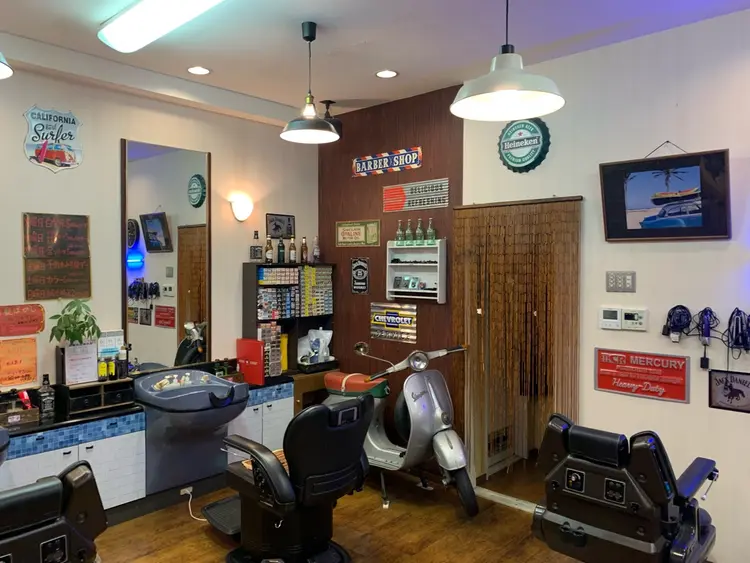 Ｂ AＲＢEＲＳＨＯＰ　TＷＩＮＳの内観・外観2