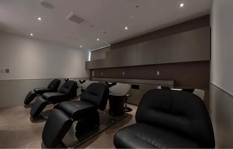 GOTODAY SHAiRE SALON 銀座Cras店の内観・外観3