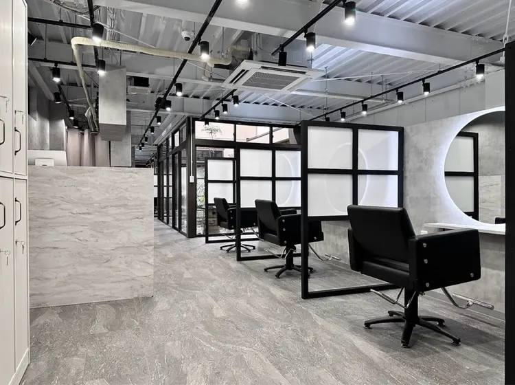 _i  hair&eyeの内観・外観1