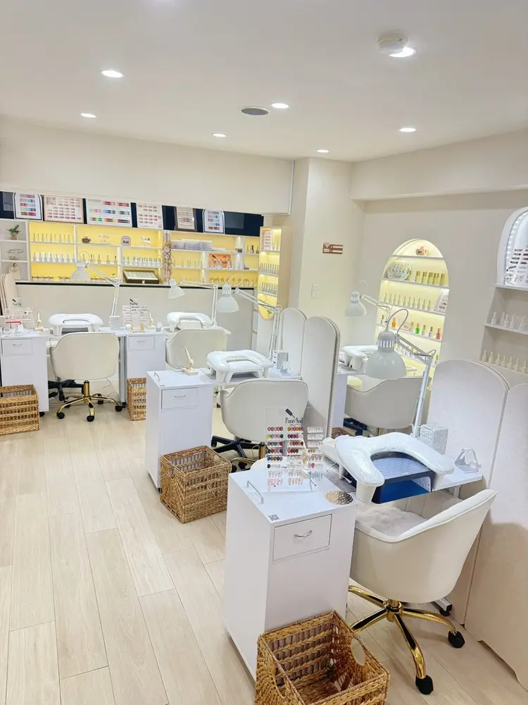 Pono nailsの内観・外観1