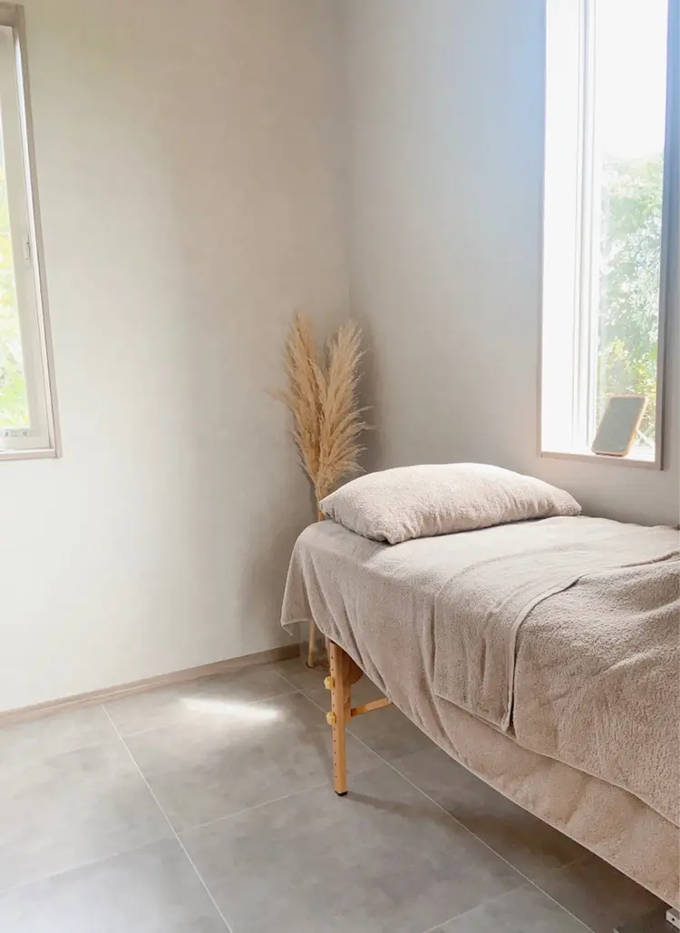 RHi eyelashの内観・外観1