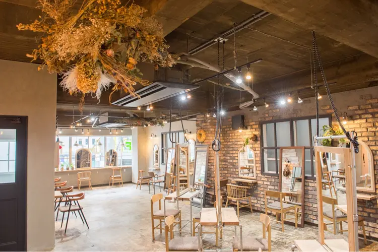 Fostaの内観・外観1