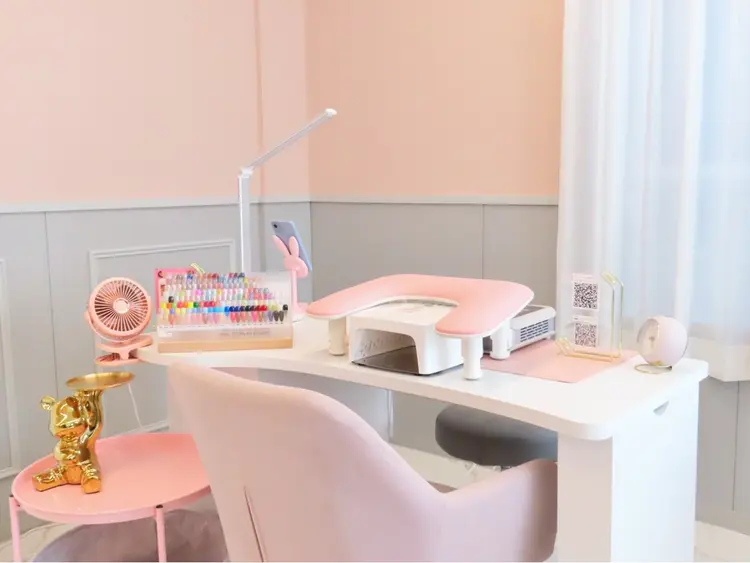 Pawtique nail salonの内観・外観2