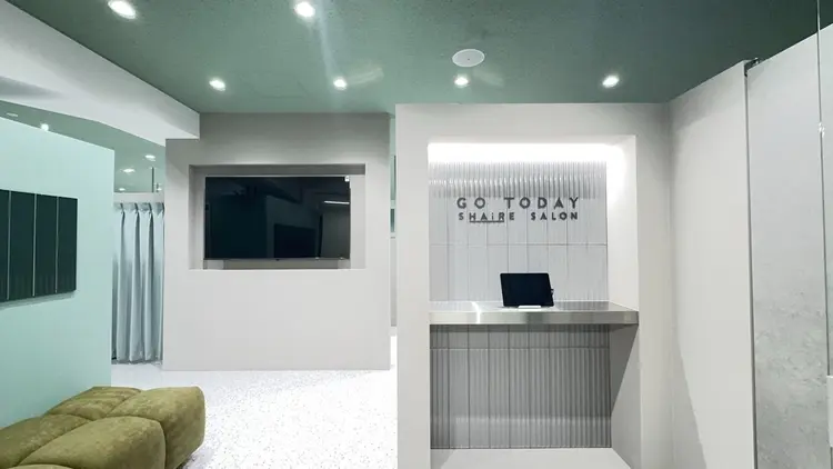 GO TODAY SHAiRE SALON 横浜Solace店の内観・外観1