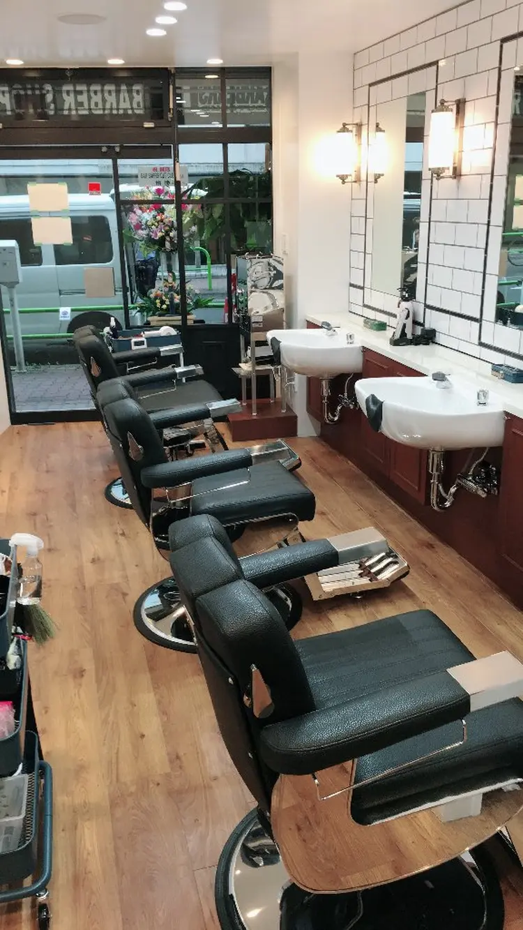 BARBERRS CUTCLUBの内観・外観2