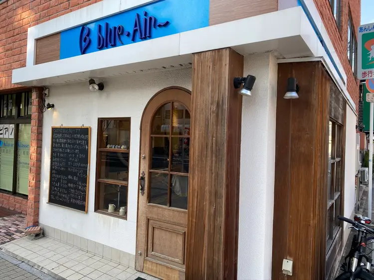 ブルーエアーの内観・外観1