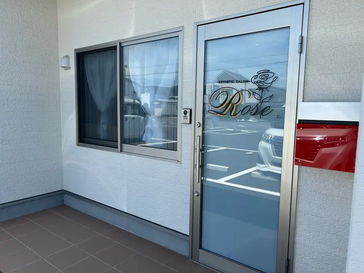 esthetic salon Roseの内観・外観2