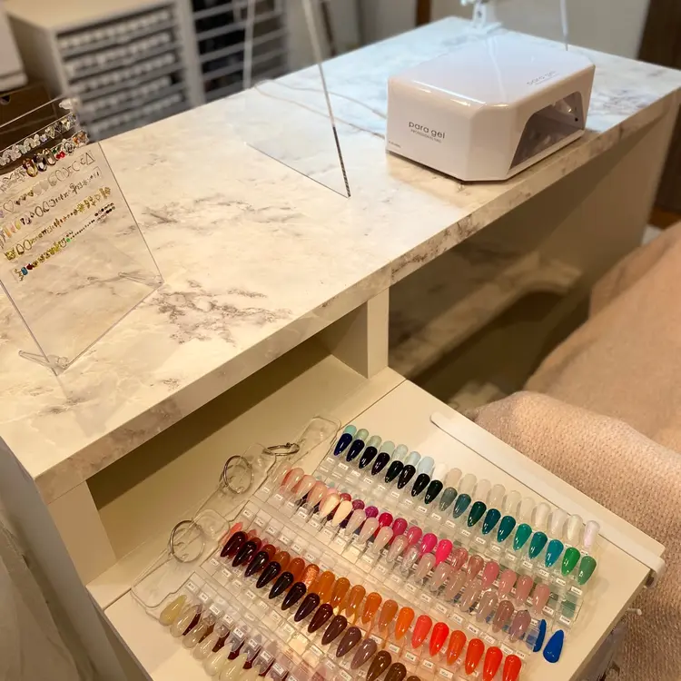 nail salon cojueの内観・外観1