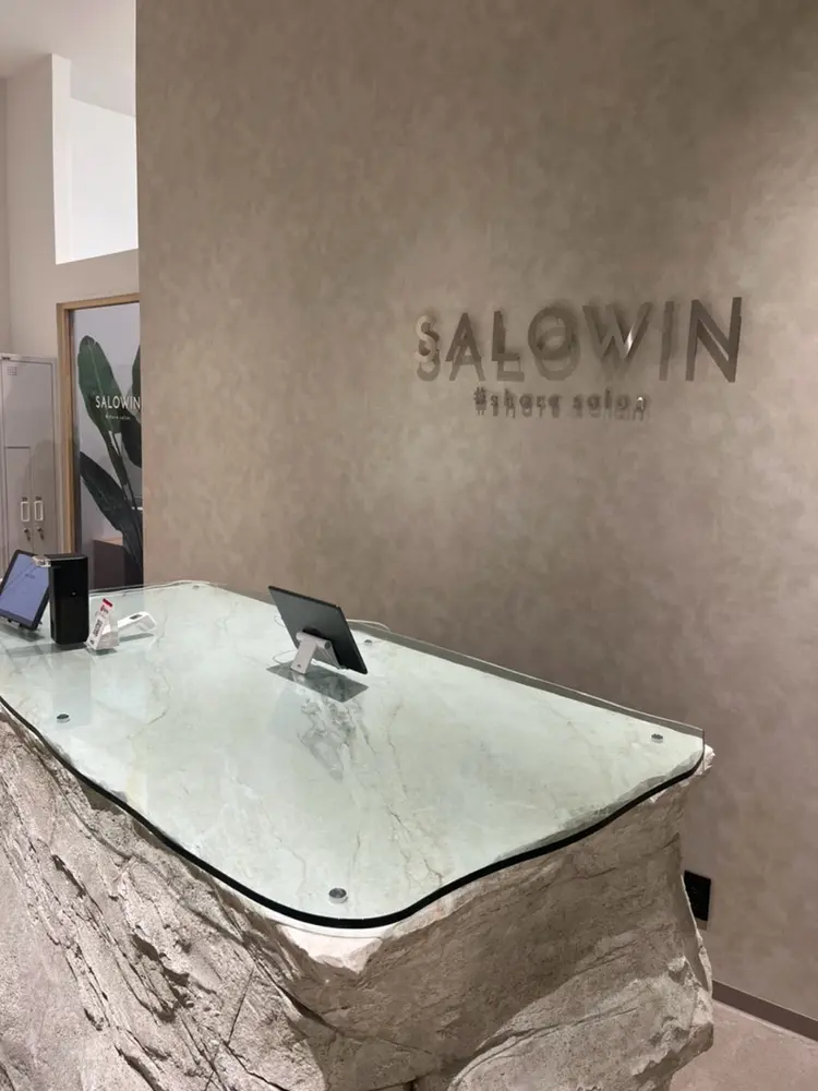 ▫︎ SALOWIN銀座RAY店の内観・外観2