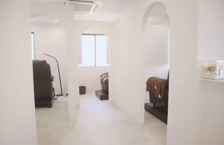 ロレインブロウ入間店の内観・外観2