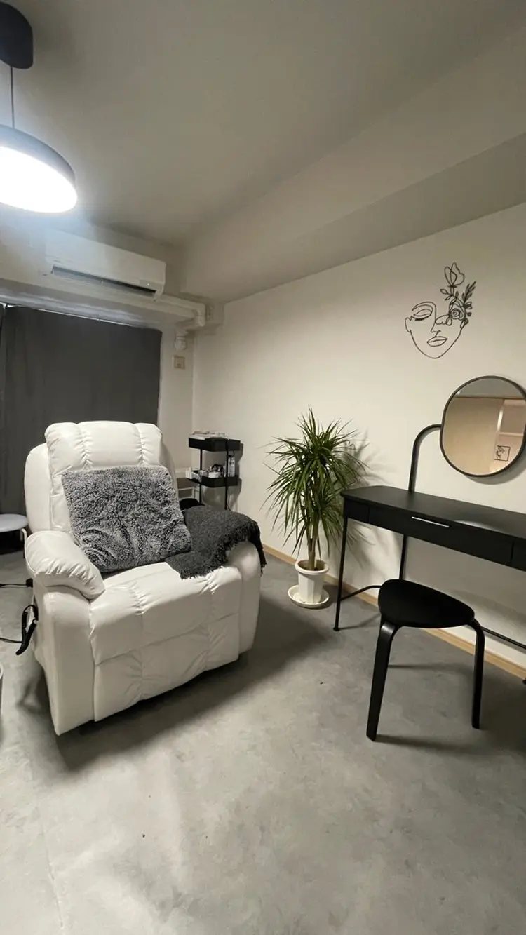 Nail&Eyelash 93の内観・外観2