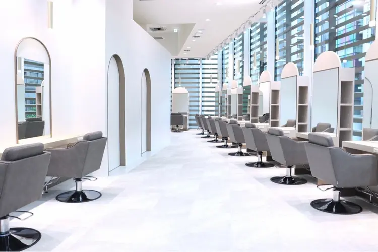 LIZE nex the salon 渋谷【ライズ ネックス ザ サロン】の内観・外観3