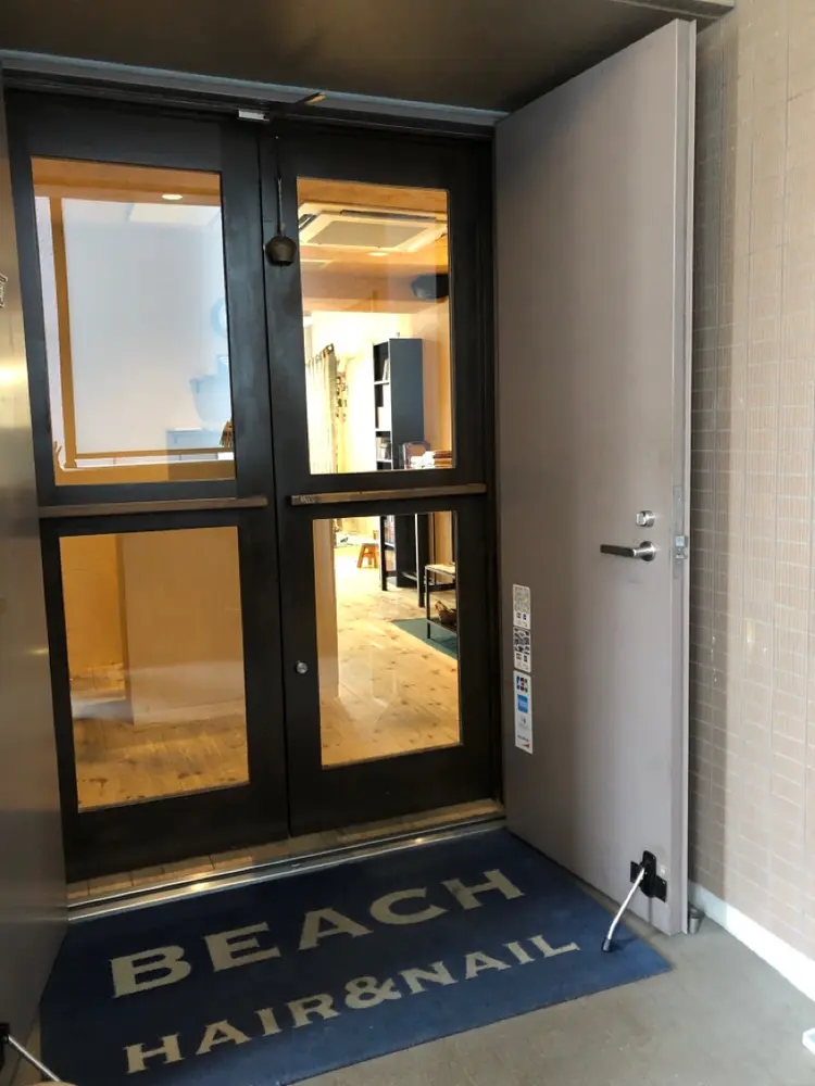 BEACH　HAIR&NAILの内観・外観2