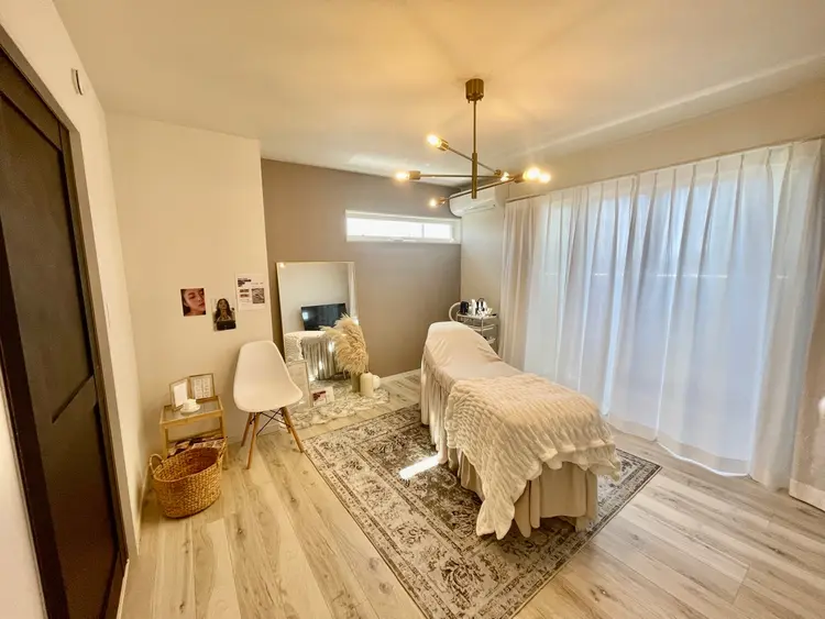 Laleの内観・外観1