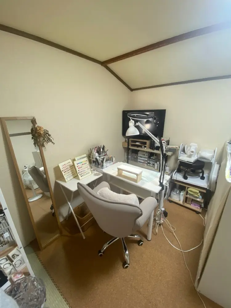 nail salon fachuriの内観・外観1