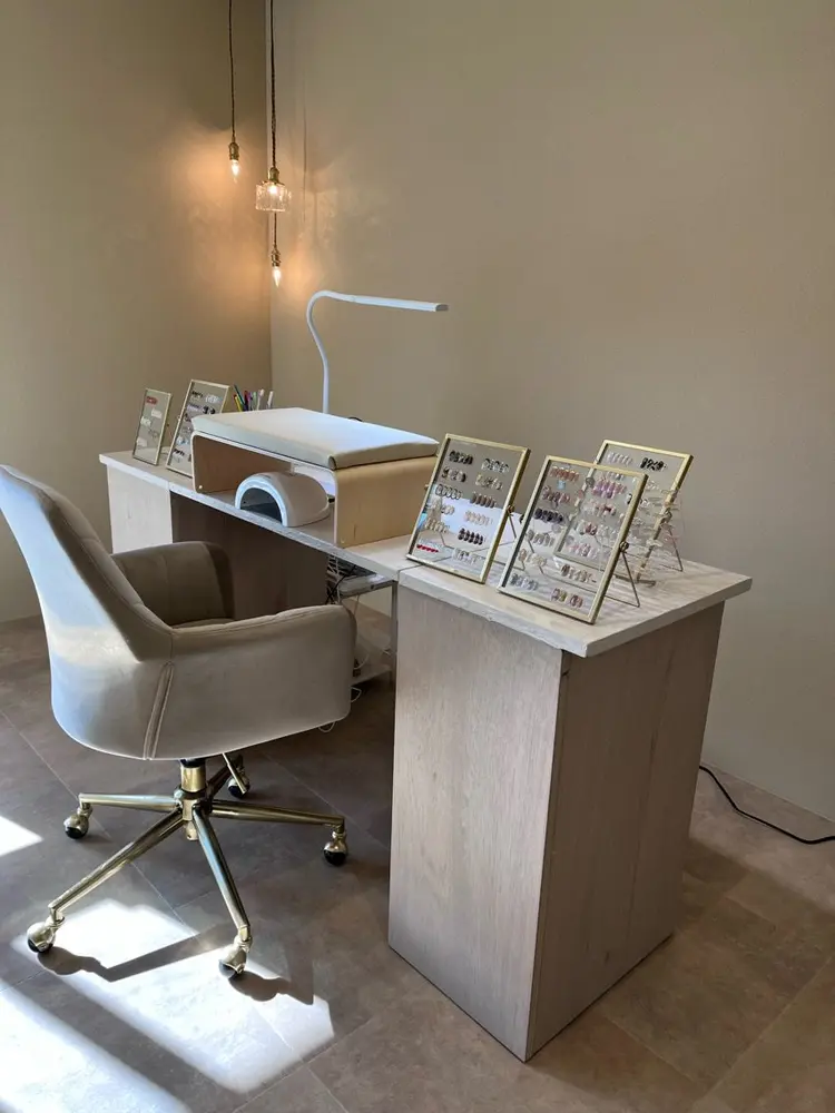 nail atelier alle.の内観・外観2